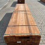 Ca. 56x Angelim Pedra Onderliggers Geschaafd, 45x68mm, lengte 350cm